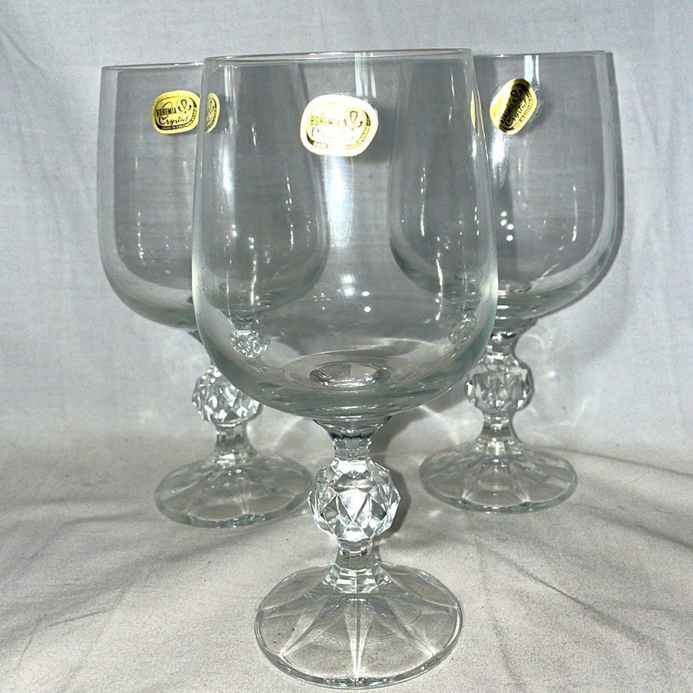 Crystal glasses 